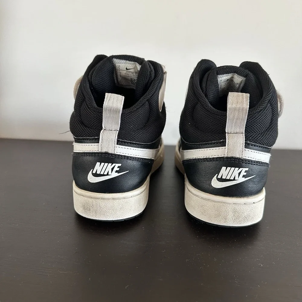 Nike Jordan‎ Youth Boys High Top Sneakers Black White Size 7Y Lace Up